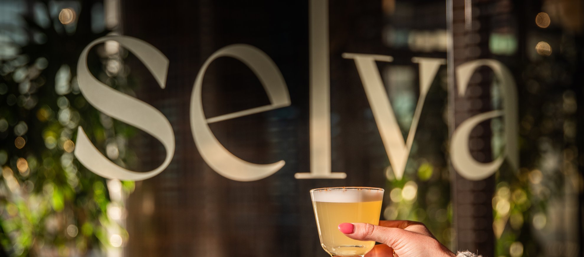 web-2025-04-08_Selva_Cocktail_Aztec-Gold_10259